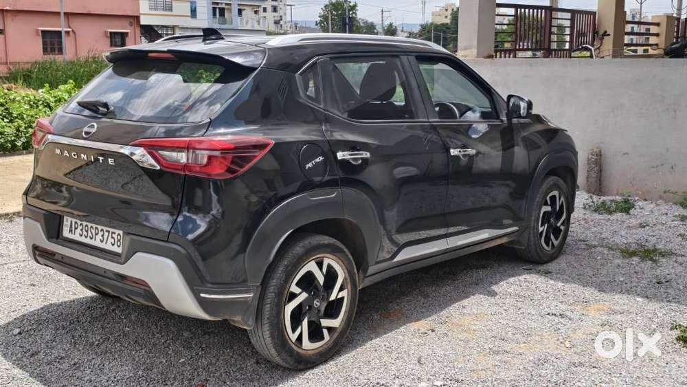 Nissan Magnite 1.0 Xv, 2023, Petrol