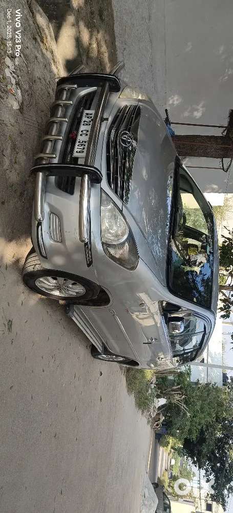 Toyota Innova 2009 Diesel 250000 Km Driven