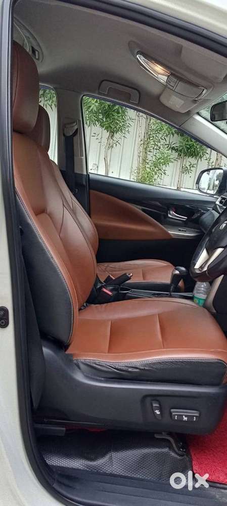 Toyota Innova Crysta 2.8z Automatic, 2016, Diesel