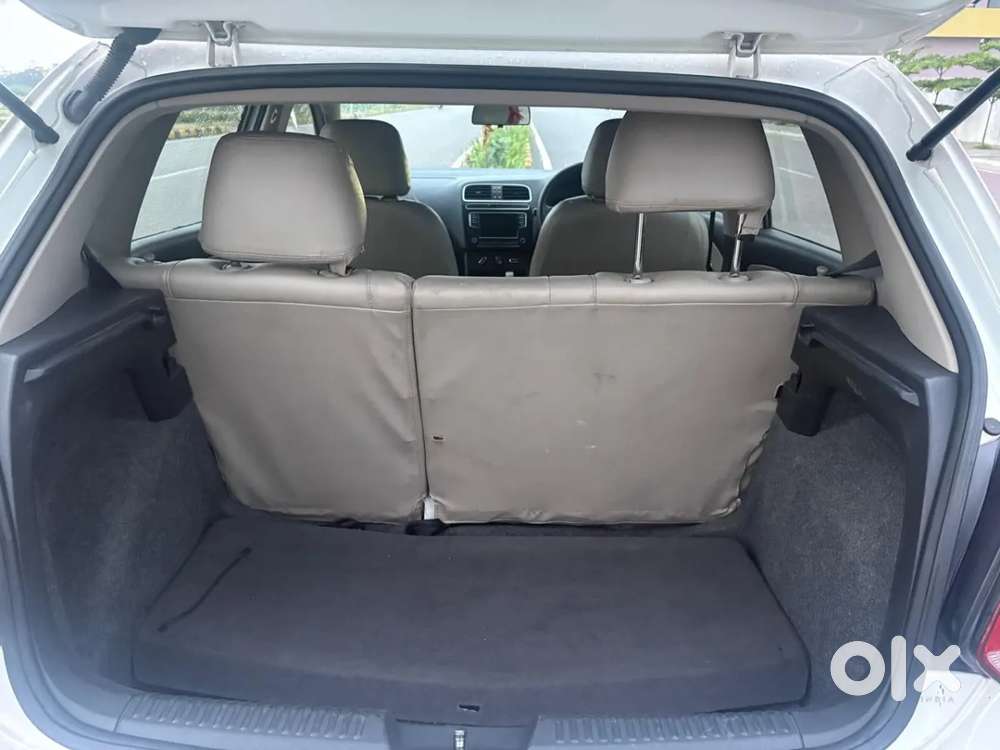 Volkswagen Polo Petrol Highline 1.2l, 2011, Petrol