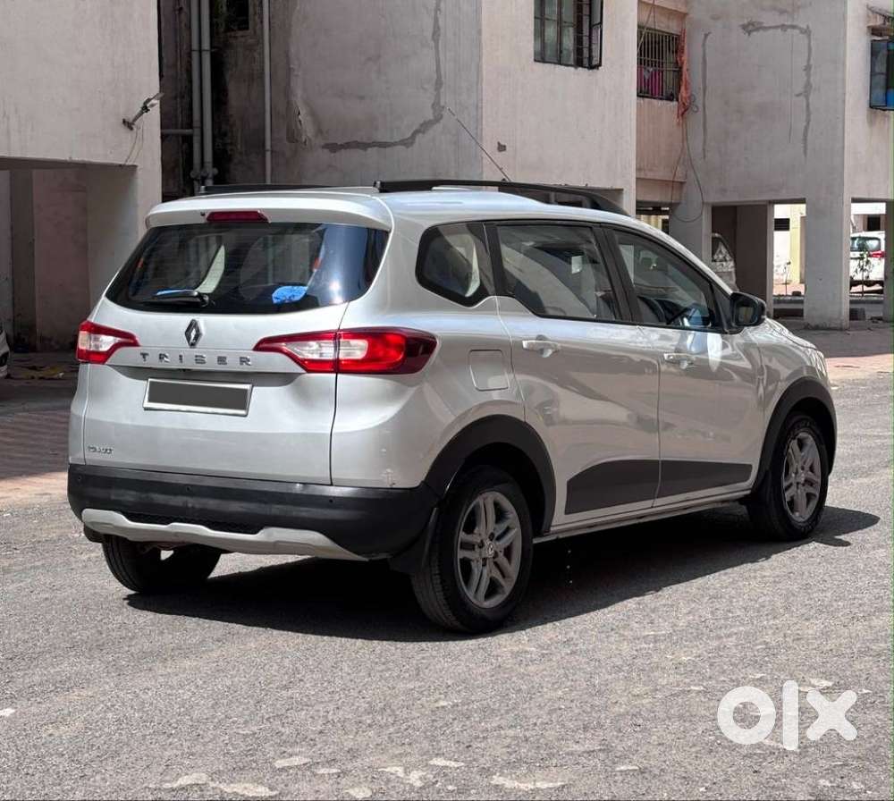 Renault Triber Rxz, 2022, Petrol