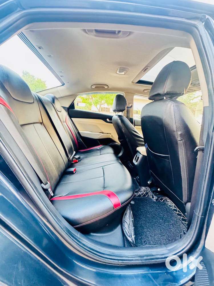 Hyundai Verna Sx(o) Petrol At, 2022, Petrol