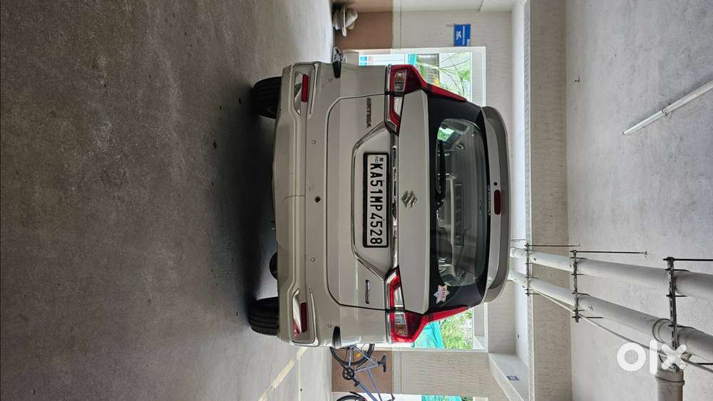Maruti Suzuki Ertiga Zxi Well-maintained 7-seater Family Car