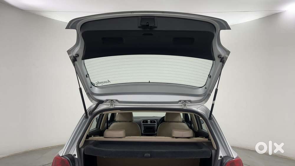 Volkswagen Polo 2009-2013 Petrol Highline 1.2l, 2015, Petrol