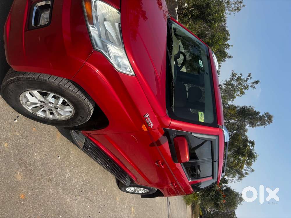 Mahindra Tuv300 T8 Automatic