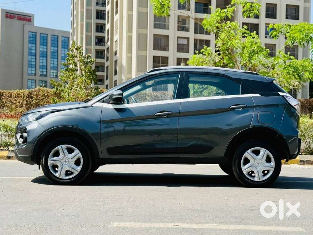 Tata Nexon 1.2 Revotron Xma Amt (s), 2023, Petrol