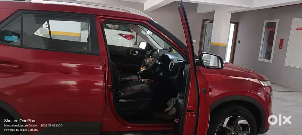 Hyundai Venue 2019 Petrol 37750 Km Driven
