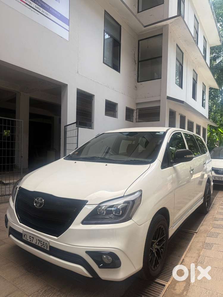Toyota Innova Diesel 2014