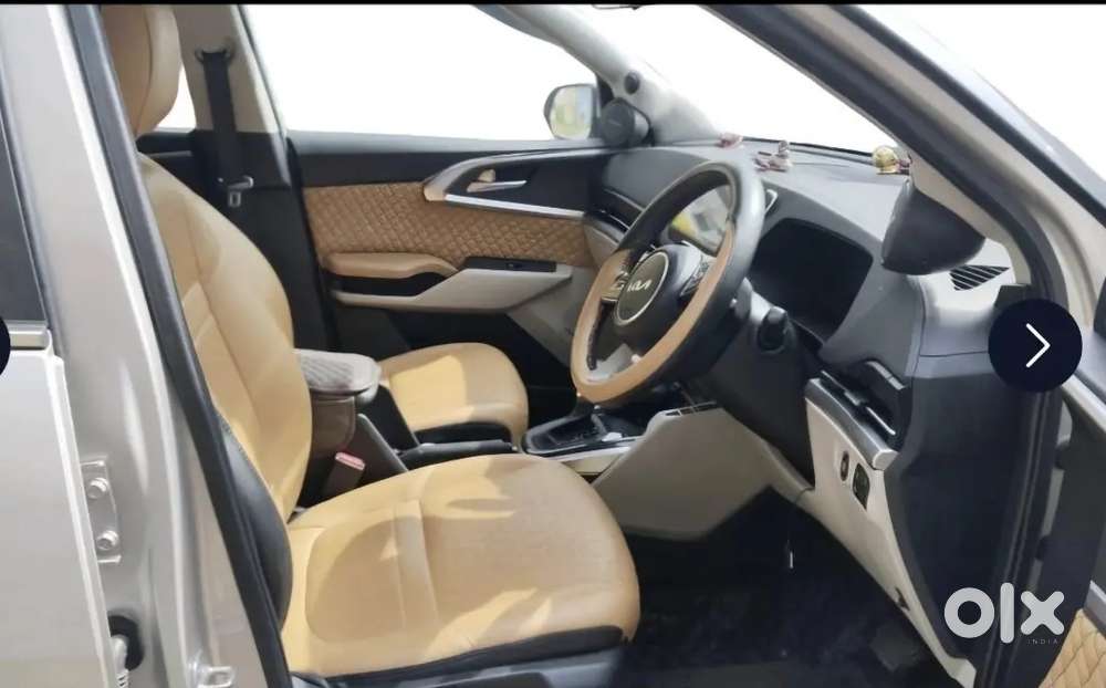 Kia Carens 1.5 Prestige Plus Optional 2024