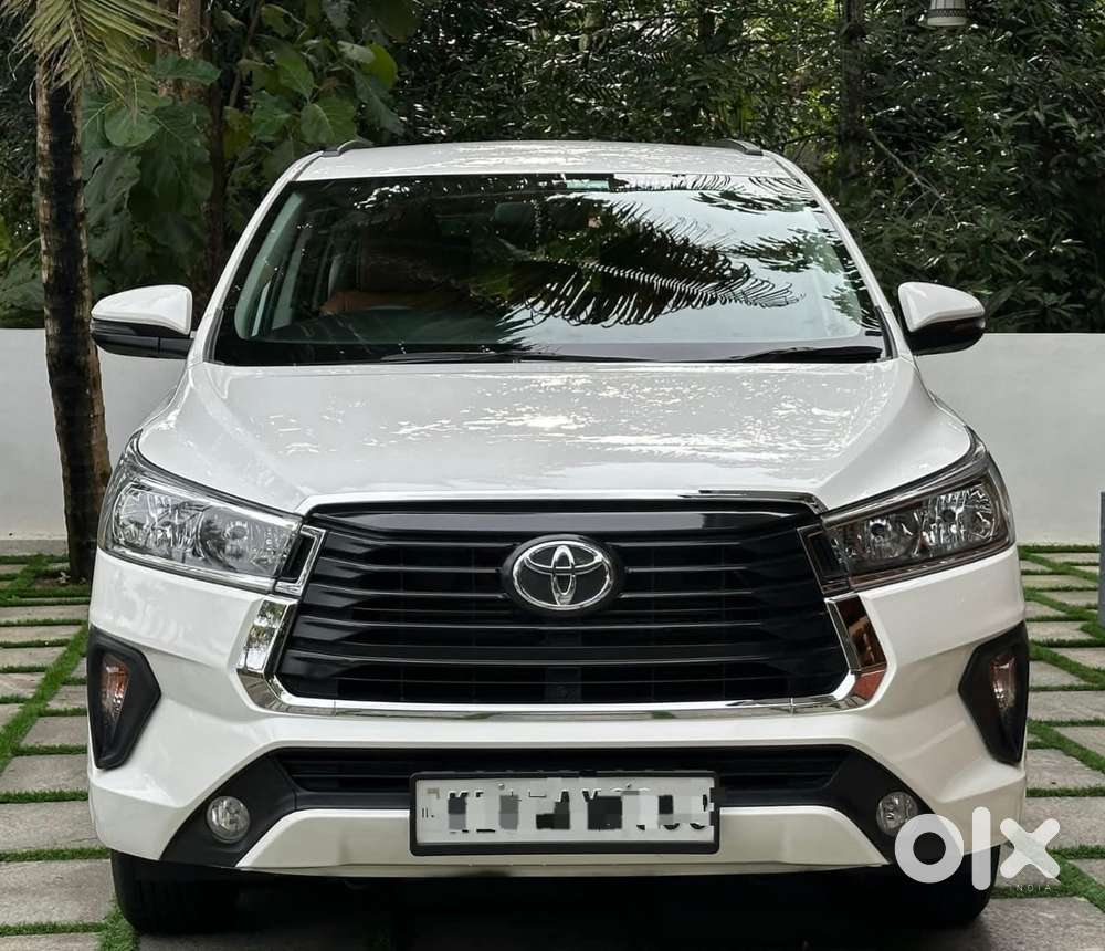 Toyota Innova Crysta 2.4 Gx Limited Edition At 7 Str, 2022, Diesel