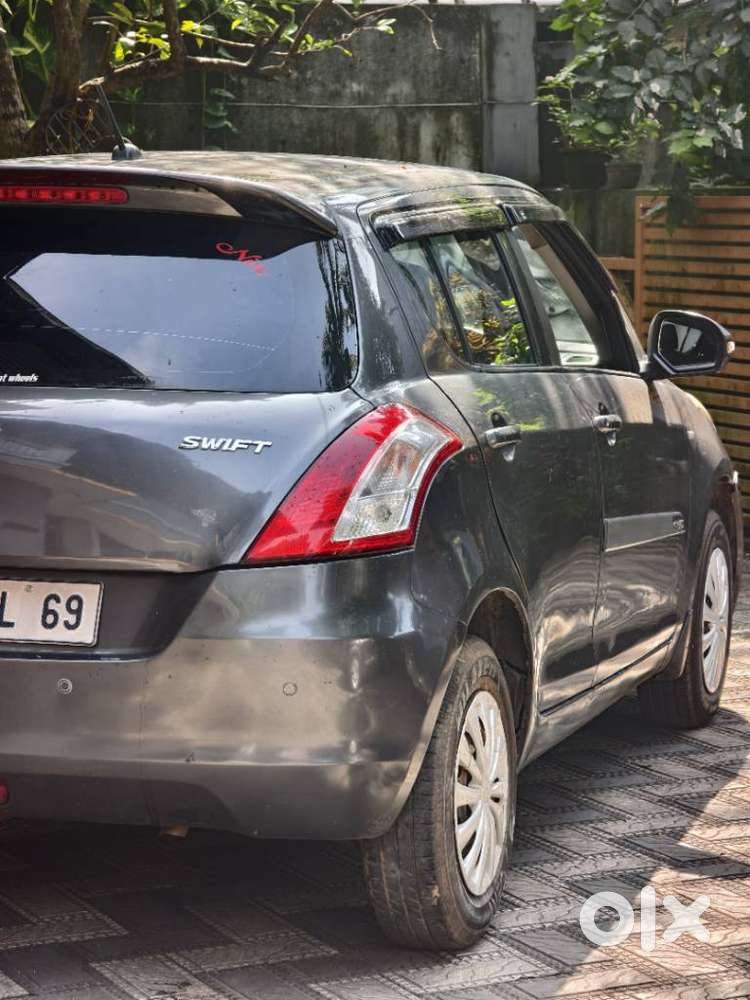 Maruti Suzuki Swift Vxi + Manual, 2016, Petrol