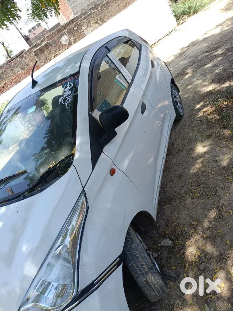 Hyundai Eon 2011 Petrol Well Maintained