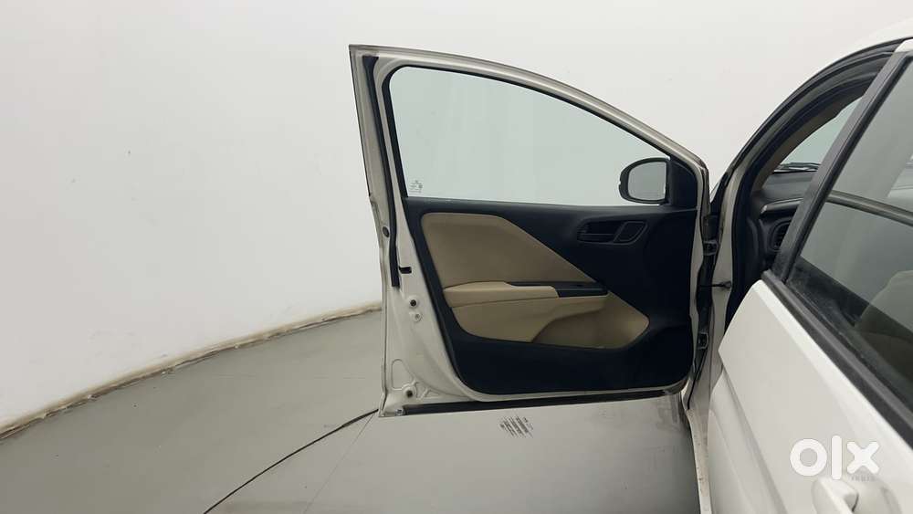 Honda City I-vtec Sv, 2015, Petrol