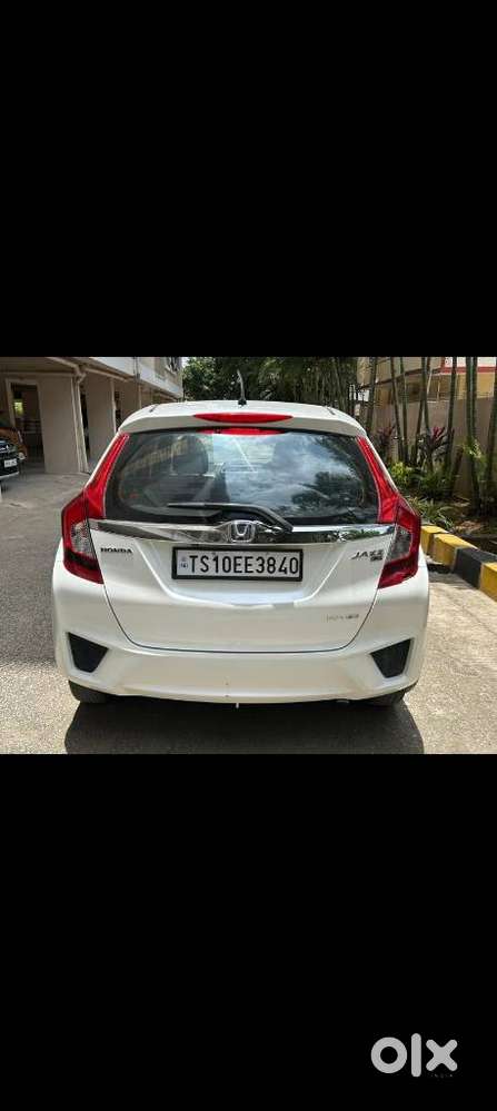 Honda Jazz V Automatic, 2015, Petrol