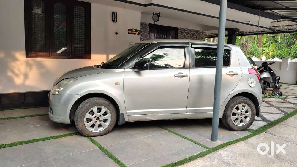 Maruti Suzuki Swift Vxi Optional, 2007, Petrol