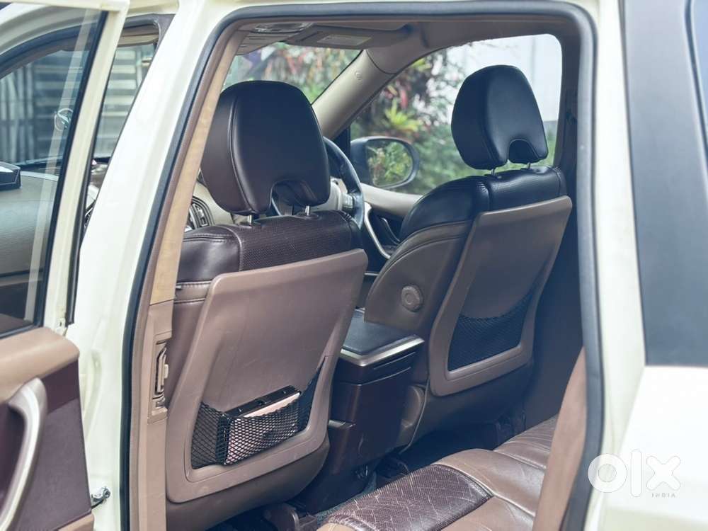 Mahindra Xuv500 Fwd W8 Bs 4