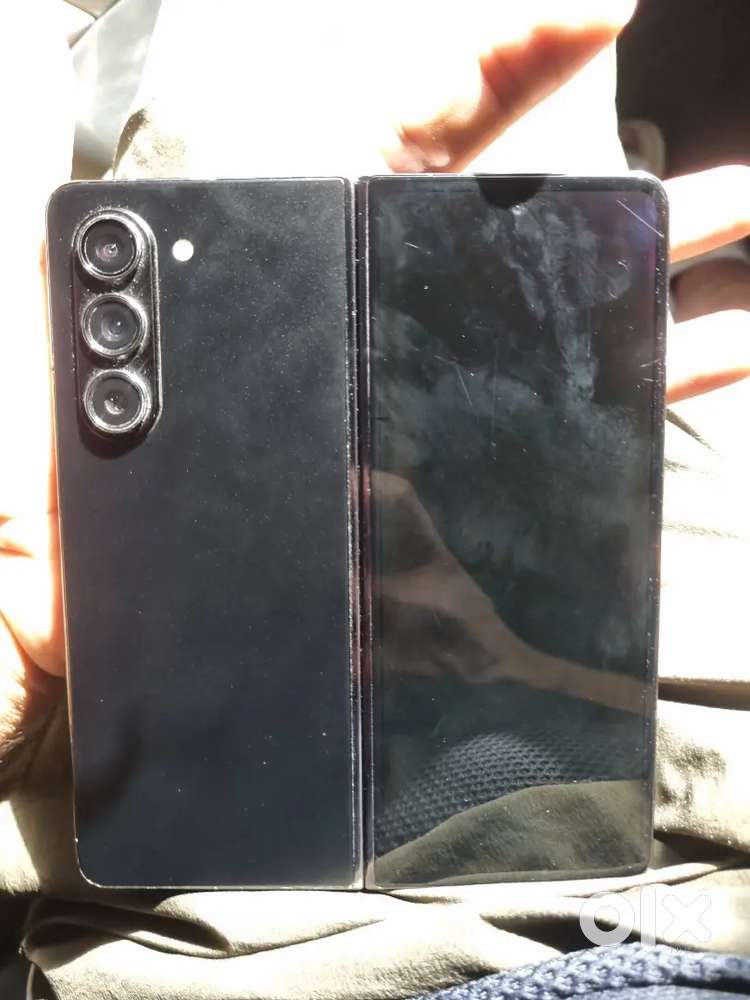 Samsung z fold 5