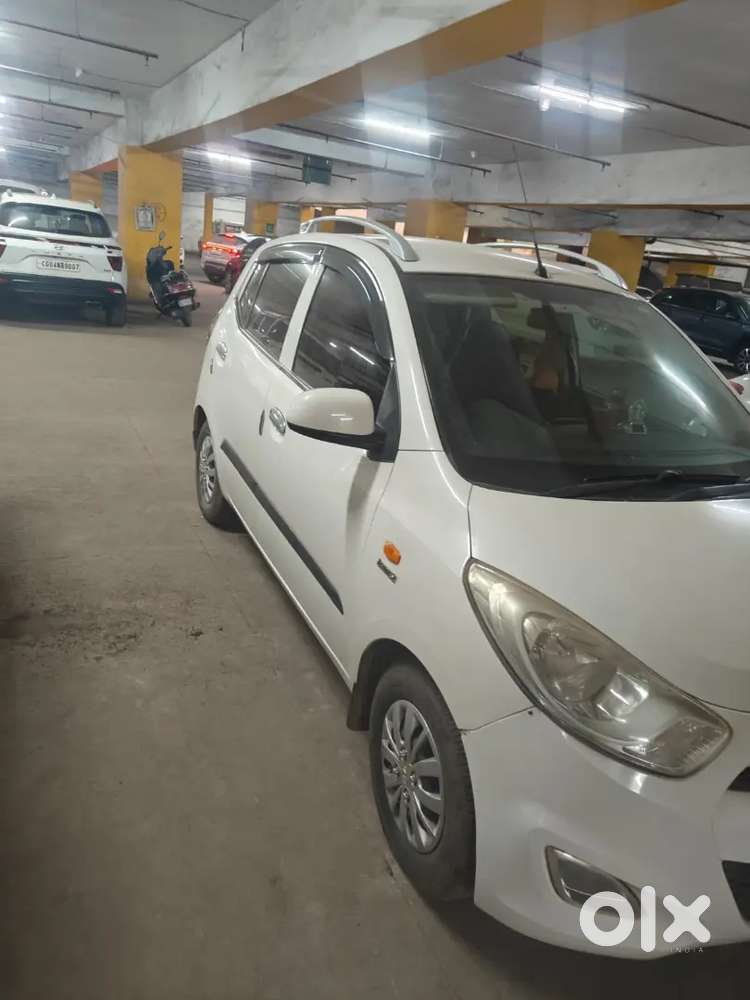 Hyundai I10 Sportz Petrol Manual 2015