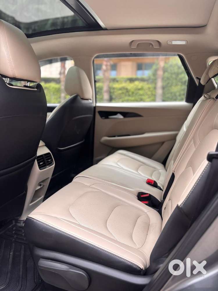 Mg Hector Sharp Pro 1.5 Turbo Cvt Dual Tone, 2022, Petrol