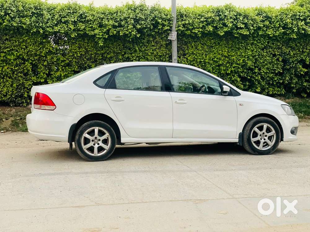Volkswagen Vento 2010-2013 Petrol Highline, 2013, Petrol