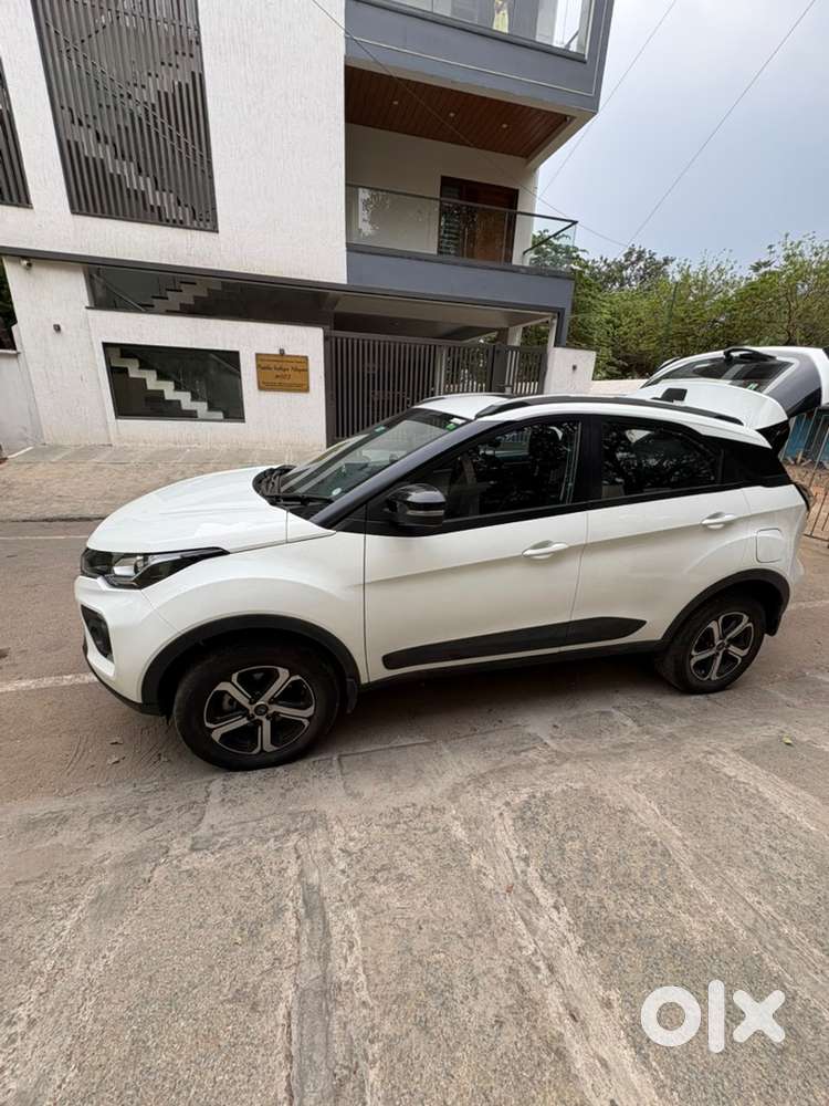 Tata Nexon Xza+ Hs (petrol Amt) 2022 White Colour, 23000 Run For Sale