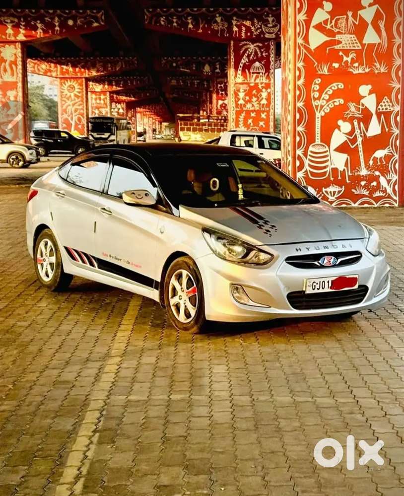 Hyundai Verna Fluidic 2011 Model