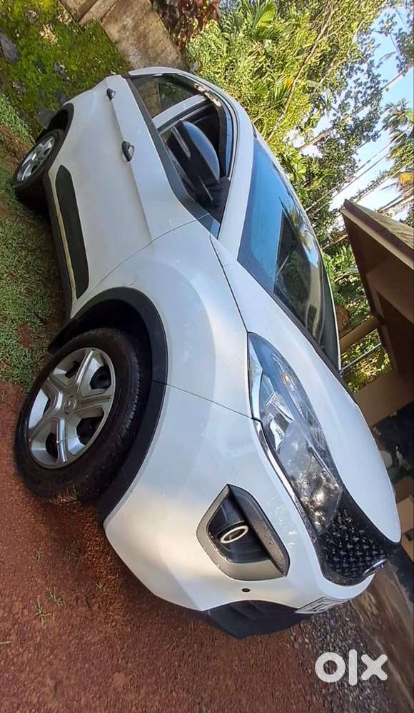 Tata Nexon Xm