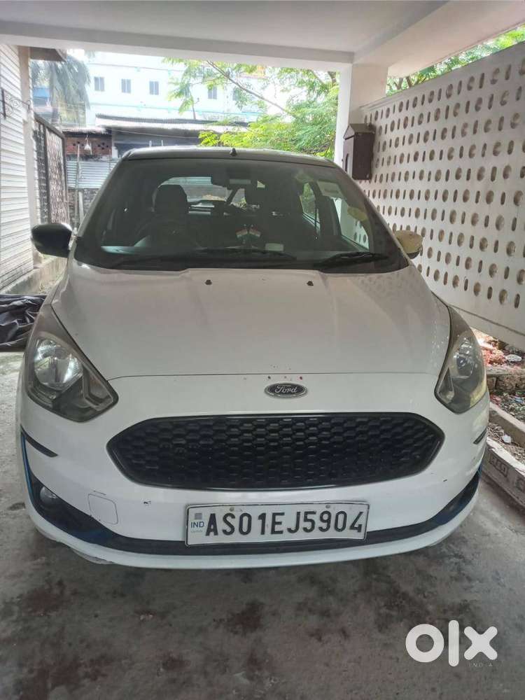 Ford Figo Titanium Blu 2020
