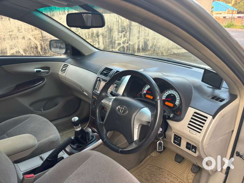 Toyota Corolla Altis G, 2012, Petrol