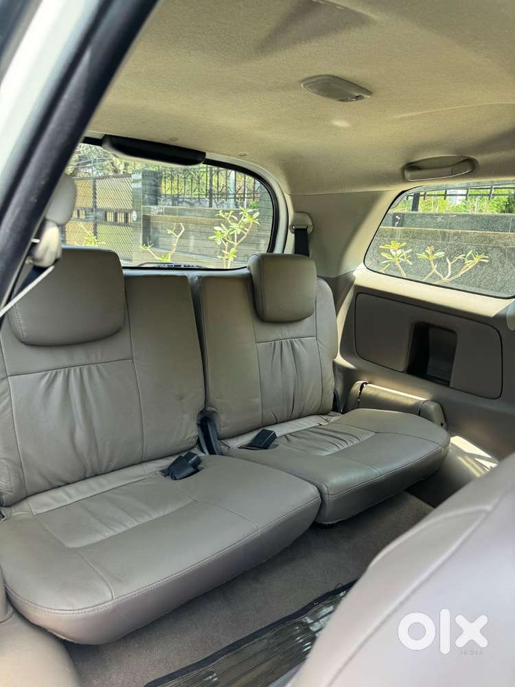 Toyota Innova 2.5 Zx 7 Str Bs-iv, 2015, Diesel