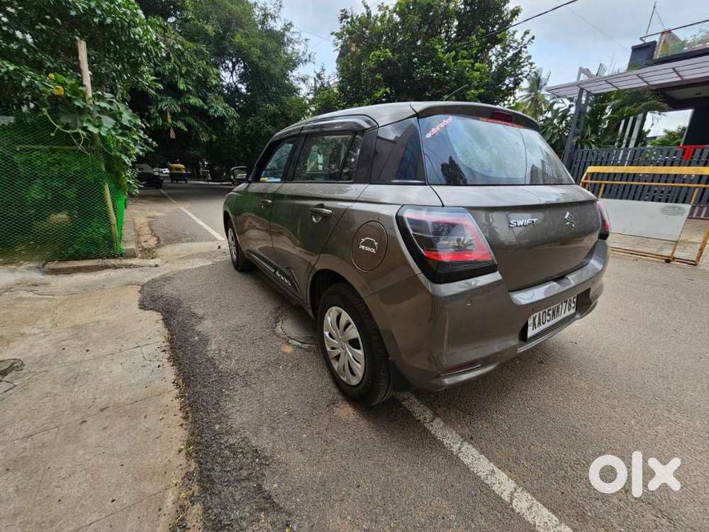 Maruti Suzuki Swift Vxi Optional, 2025, Petrol