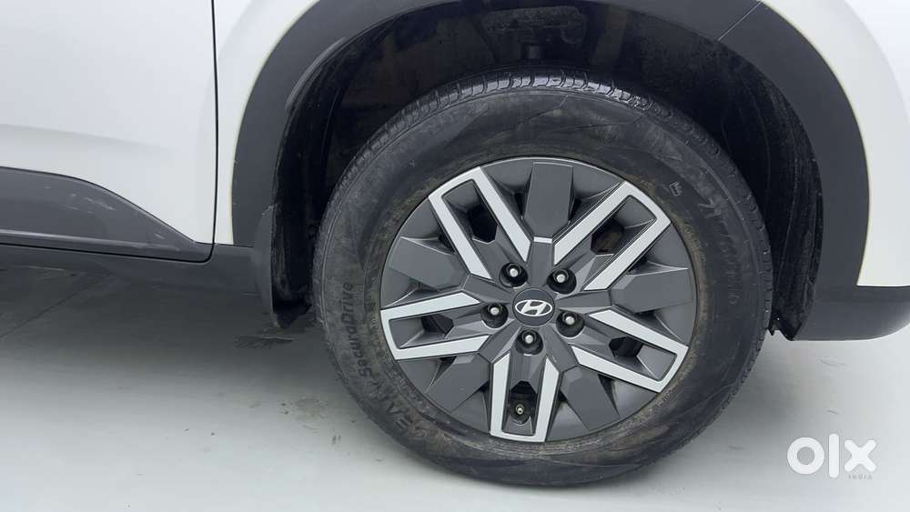 Hyundai Venue S (o) 1.0 Turbo Mt, 2023, Petrol