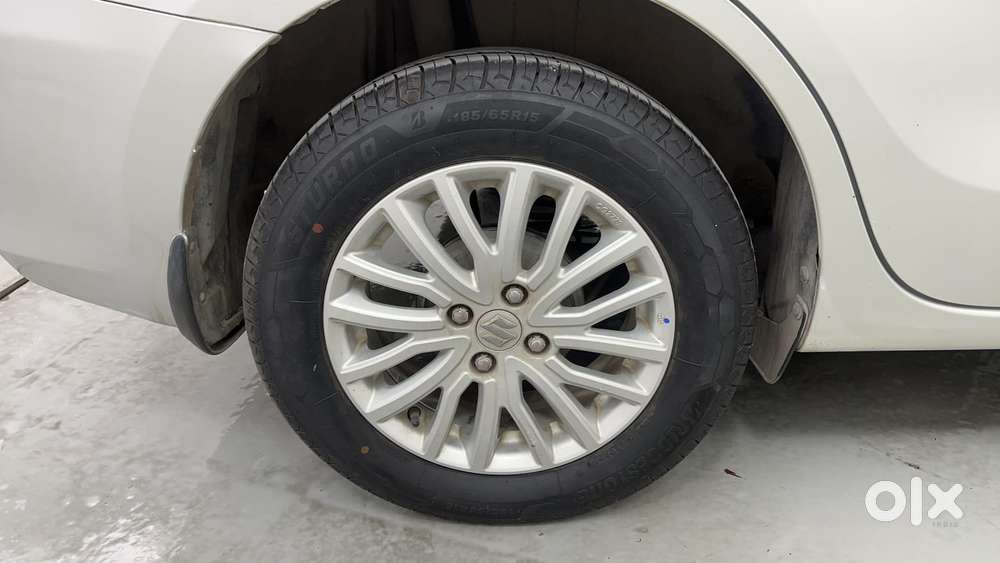 Maruti Suzuki Dzire 1.2 Zxi Amt, 2018, Petrol