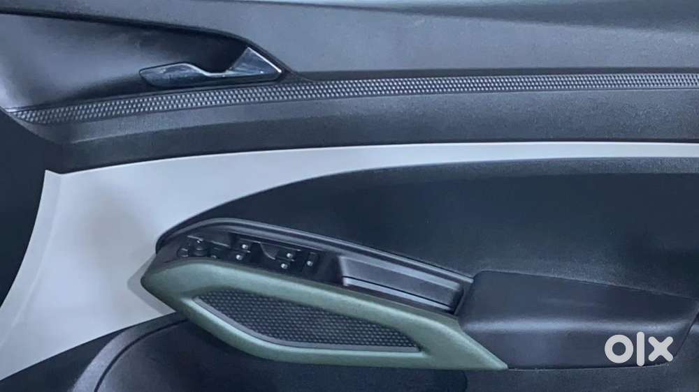 Skoda Kylaq Prestige At, 2025, Petrol