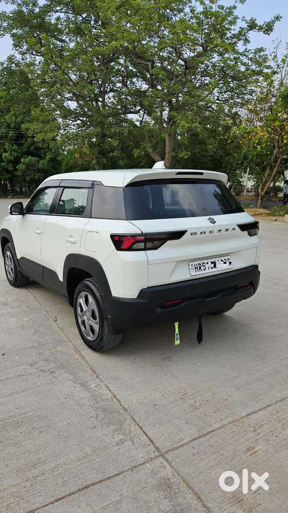 Maruti Suzuki Brezza 1.5 Lxi Smart Hybrid, 2024, Petrol