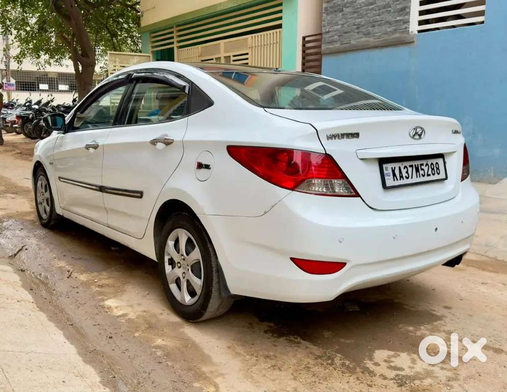 Hyundai Fluidic Verna 1.4 Crdi 2011