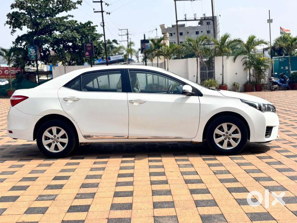 Toyota Corolla Altis 2013-2017 D-4d G, 2016, Diesel