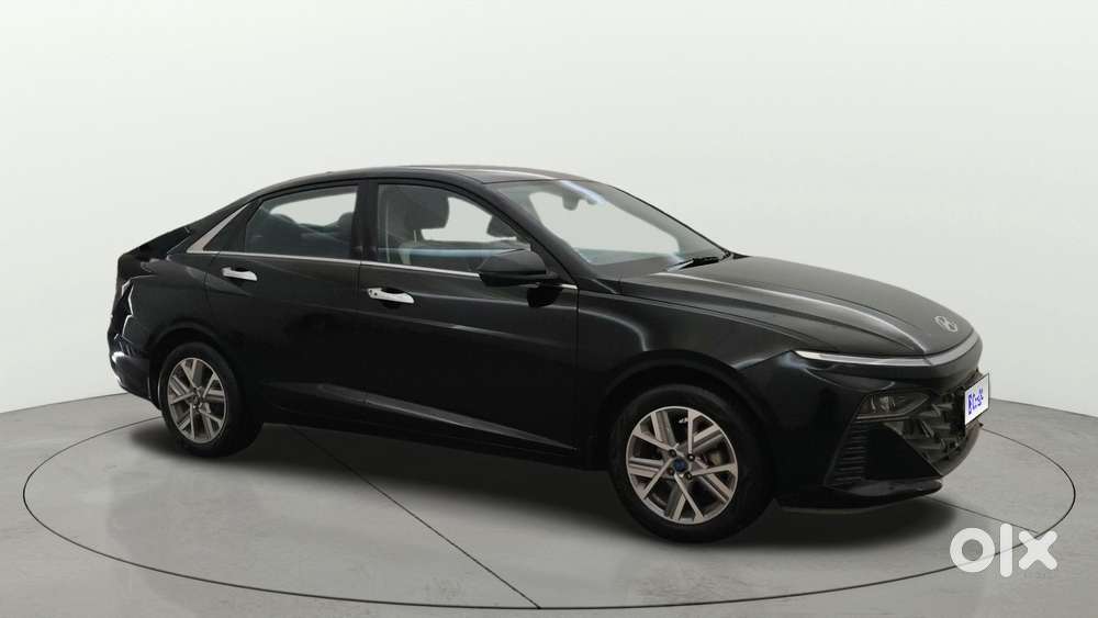 Hyundai Verna 1.5 Mpi Mt Sx (o), 2023, Petrol