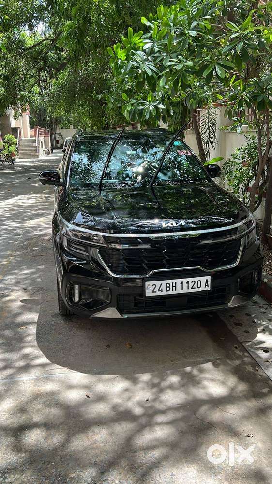 Kia Seltos With Adas & Sunroof
