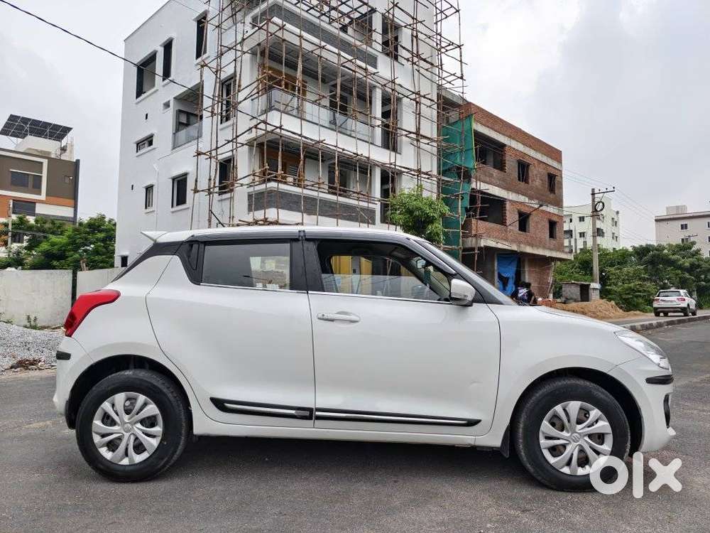Maruti Suzuki Swift Vxi, 2020, Petrol