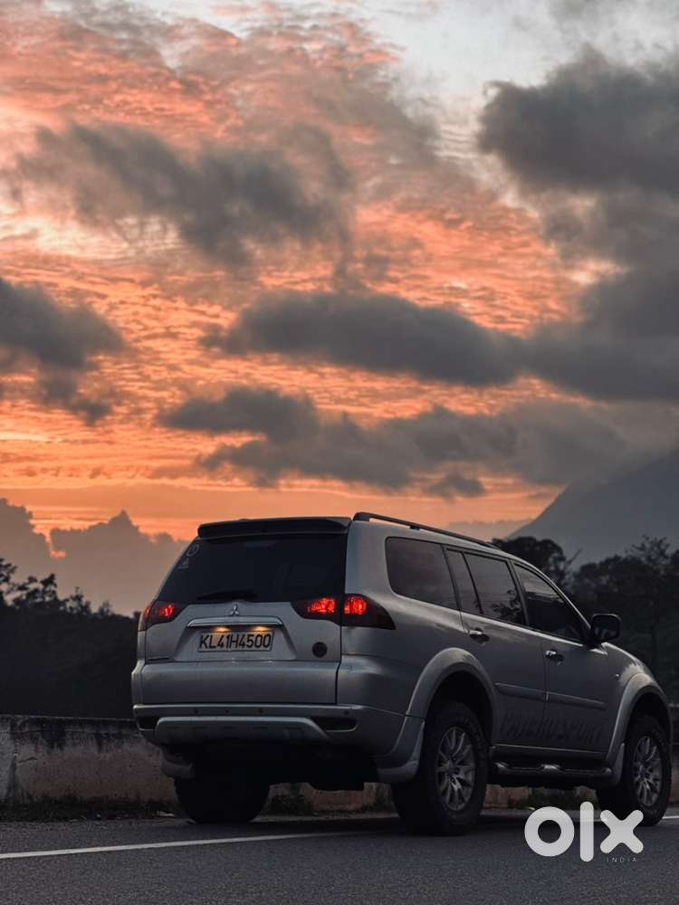 Mitsubishi Pajero Sport 2013