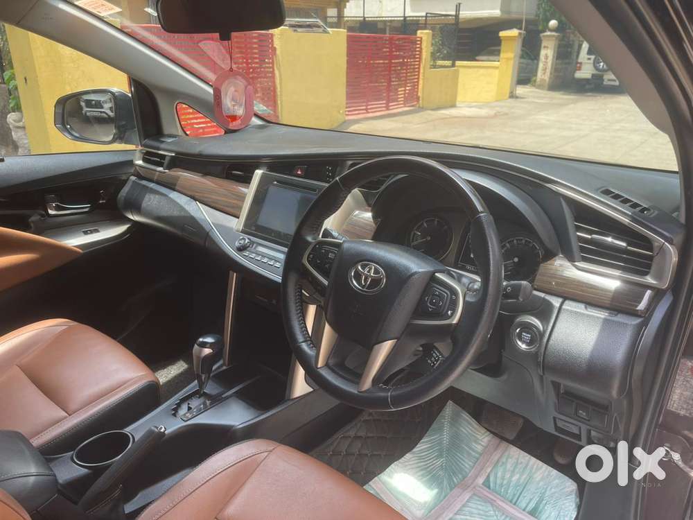 Toyota Innova Crysta 2.8z Automatic, 2018, Diesel