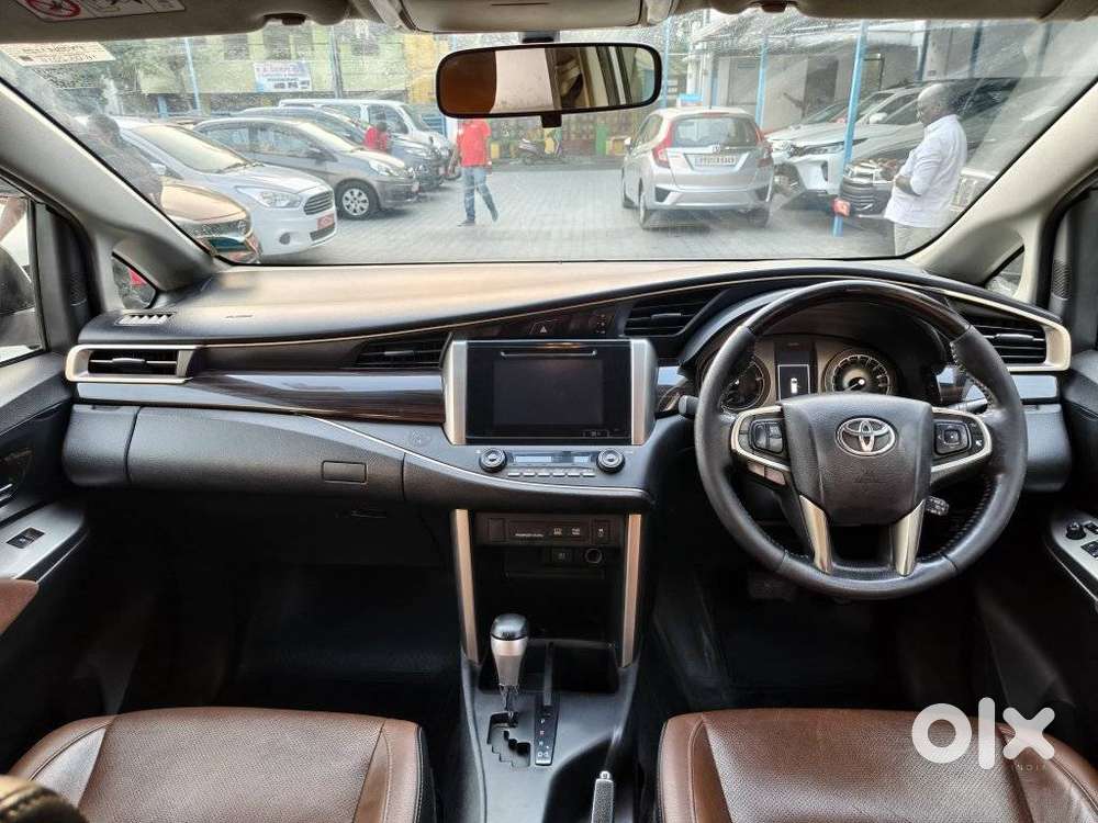 Toyota Innova Crysta 2.8 Z, 2019