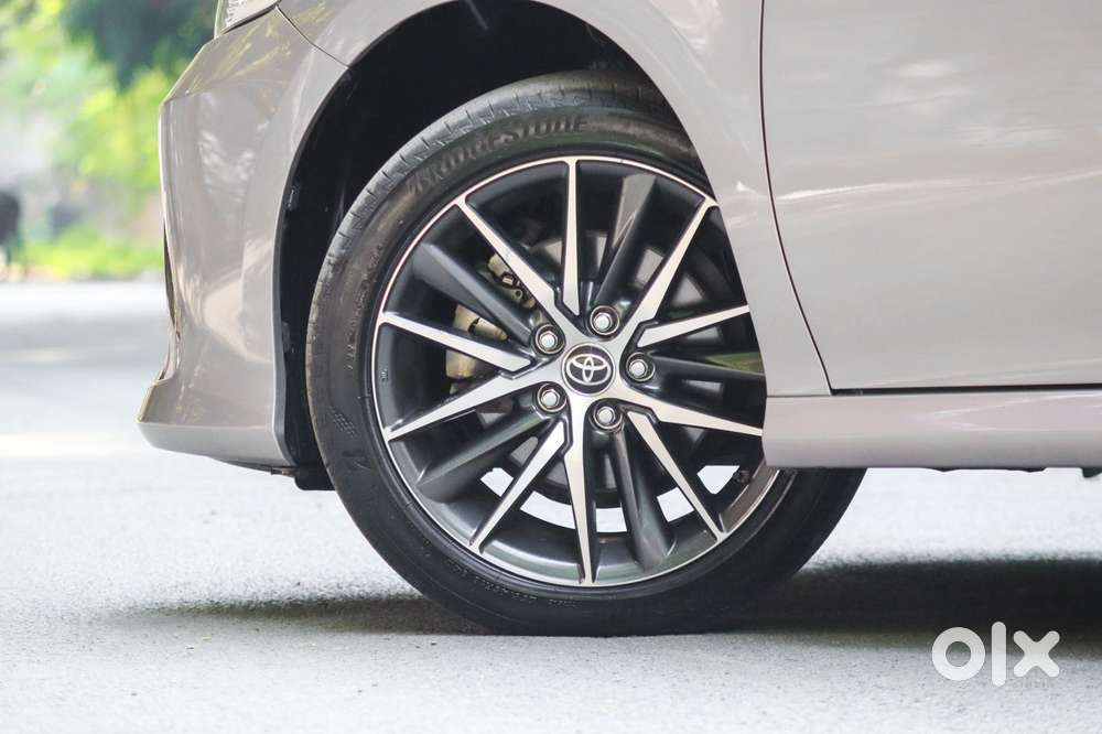 Toyota Camry Hybrid, 2024, Petrol