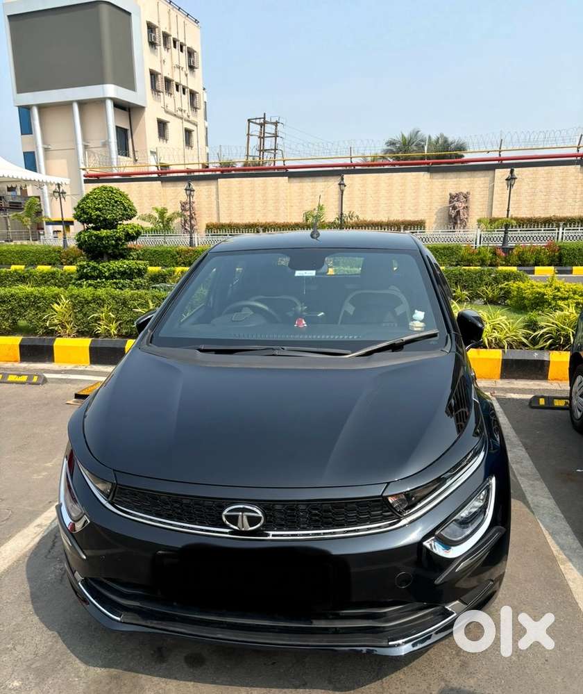 Tata Altroz 2023 Petrol 11800 Km Driven - Showroom Condition!