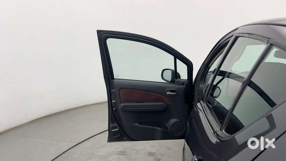 Maruti Suzuki Ritz Vxi, 2013, Petrol
