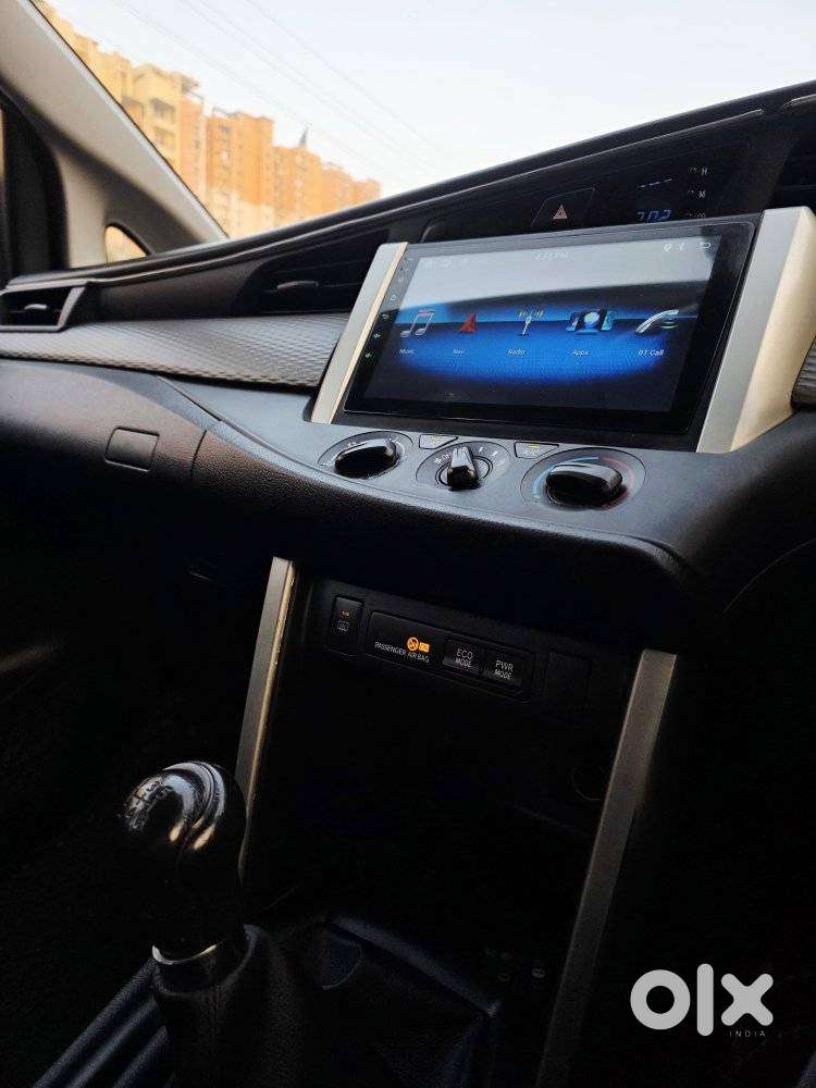 Toyota Innova Crysta 2.4 G Mt 7 Str, 2017, Diesel