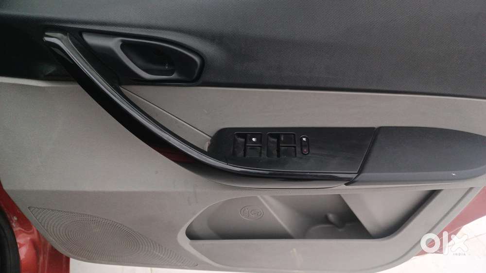 Tata Tiago 1.2 Revotron Xt, 2019, Petrol