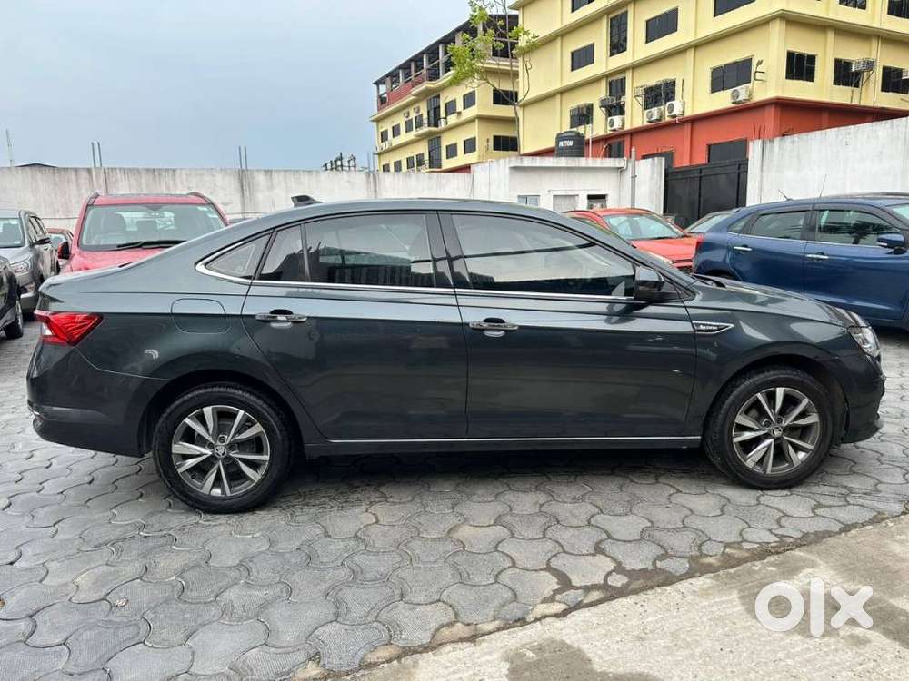 Skoda Slavia 1.0 Tsi Style At, 2022, Petrol