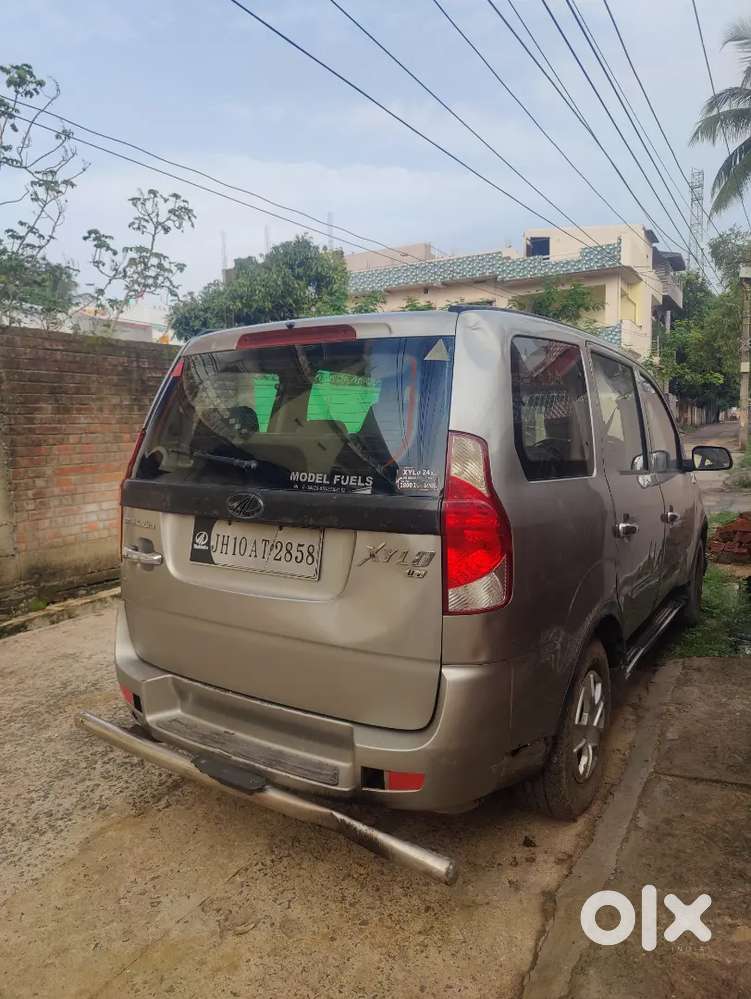 Mahindra Xylo 2015